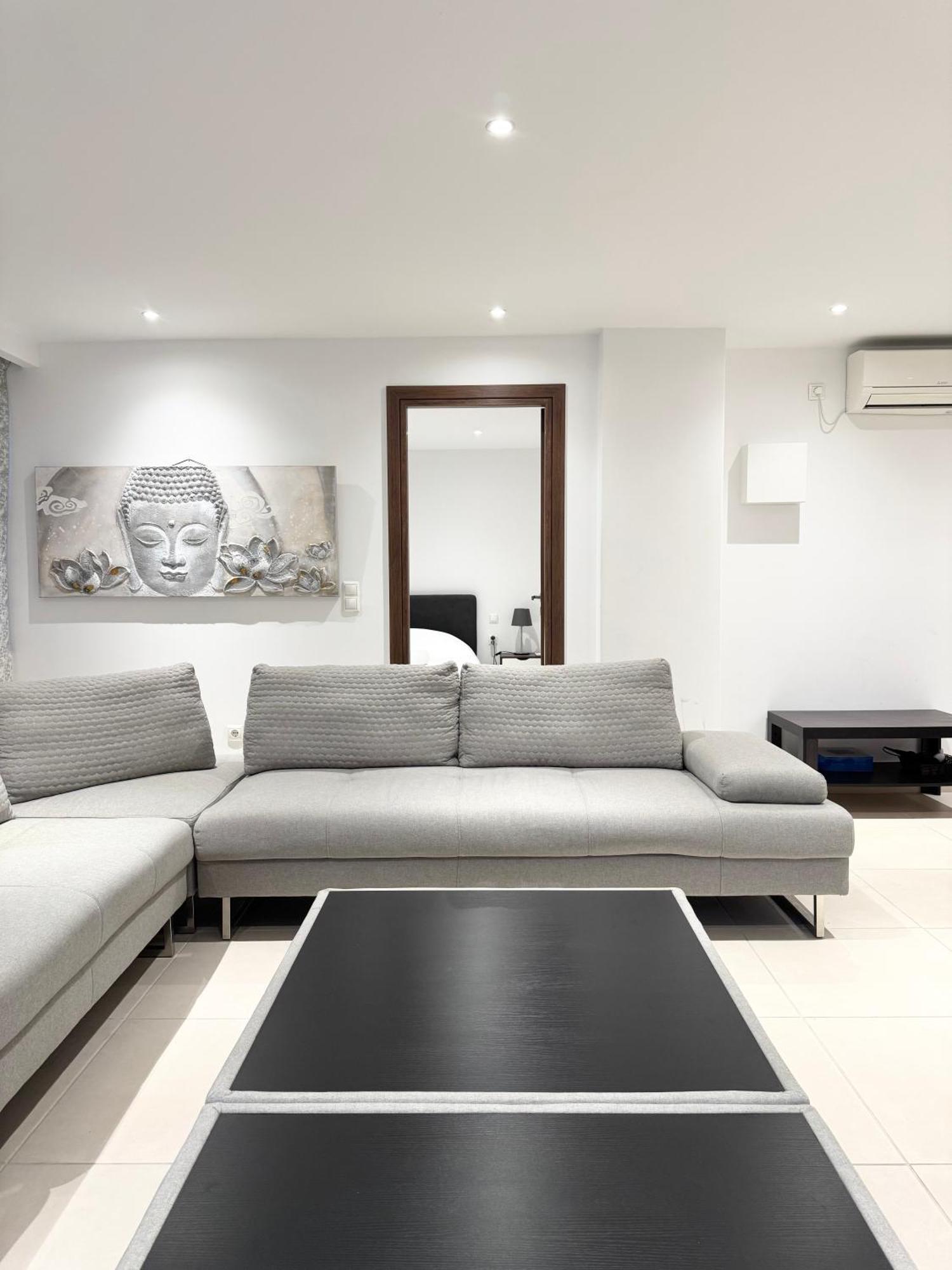 Spacious Athenian 2 Bedroom Apartment Next Metro And Museum Esterno foto